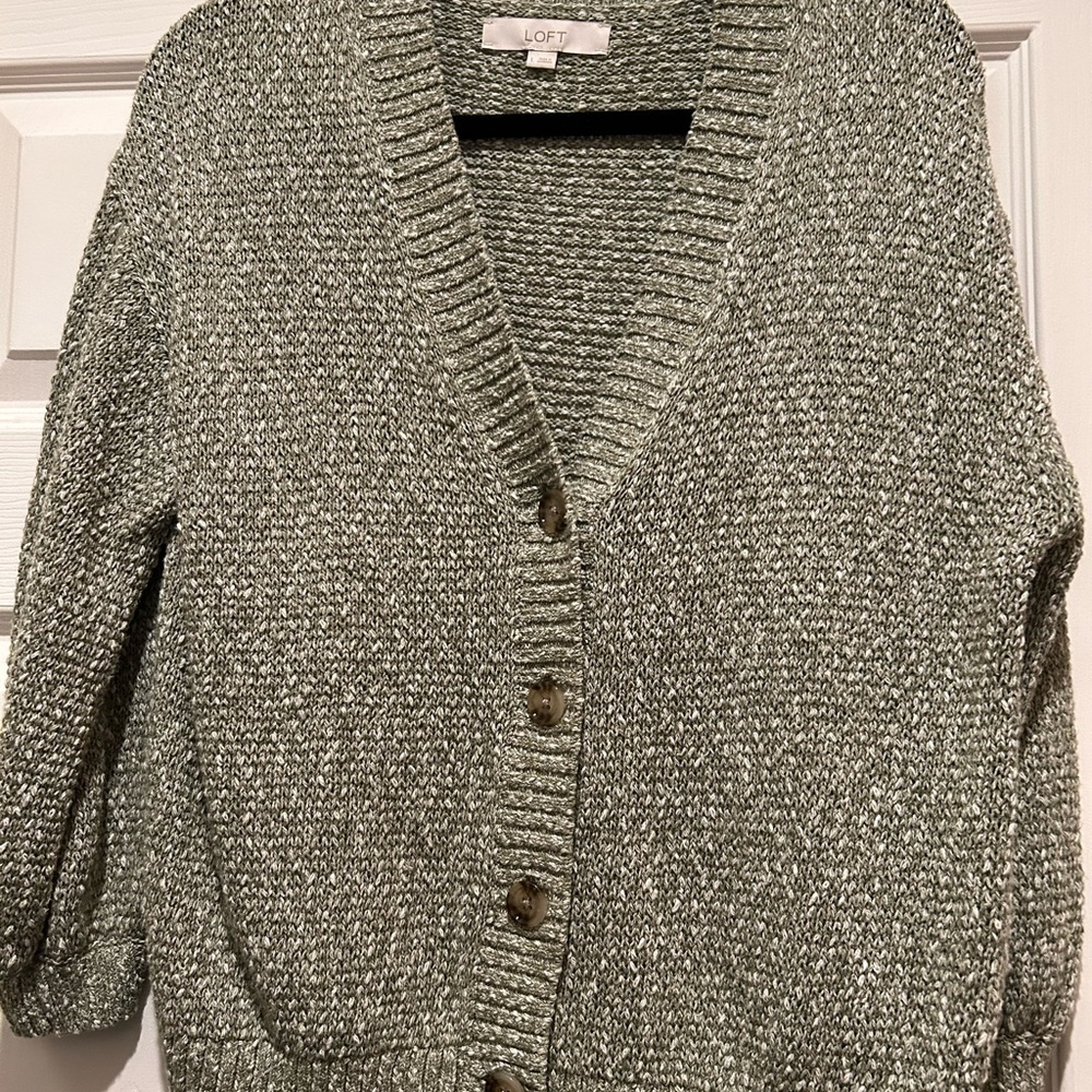 LOFT Women's Green Sweater